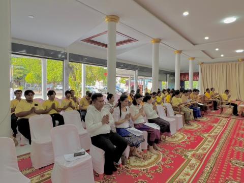 พิธีเจริญพระพุทธมนต์เฉลิมพระเกียรติถวายพระพรชัยมงคลเเด่ พระบาทสมเด็จพระเจ้าอยู่หัวฯ