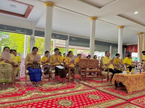 พิธีเจริญพระพุทธมนต์เฉลิมพระเกียรติถวายพระพรชัยมงคลเเด่ พระบาทสมเด็จพระเจ้าอยู่หัวฯ