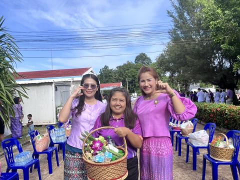 กิจกรรมทำบุญตักบาตรถวายพระราชกุศล วันเฉลิมพระชนมพรรษา 3 มิถุนายน 2568