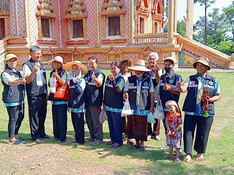 ลงพื้นที่หยอดทรายอะเบทเพื่อป้องกันและกำจัดลูกน้ำยุงลายในชุมชน วัด และโรงเรียน ประจำปี 2568