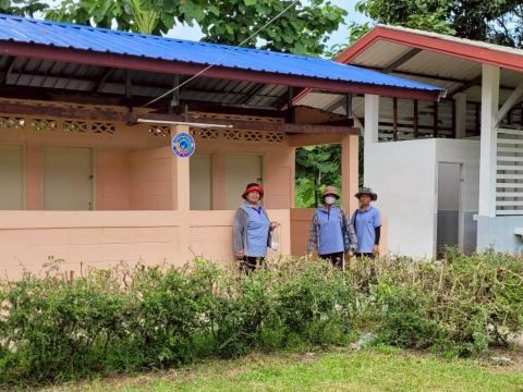 ลงพื้นที่หยอดทรายอะเบทเพื่อป้องกันและกำจัดลูกน้ำยุงลายในชุมชน วัด และโรงเรียน ประจำปี 2568