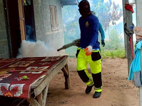 โครงการพ่นหมอกควันกำจัดยุงลายและป้องกันโรคไข้เลือดออก วันที่ 5 ประจำปีงบประมาณ 2568