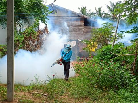 โครงการพ่นหมอกควันกำจัดยุงลายและป้องกันโรคไข้เลือดออก วันที่ 5 ประจำปีงบประมาณ 2568